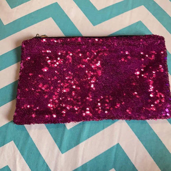Sequin Zippered Clutch NWOT - Picture 2 of 5